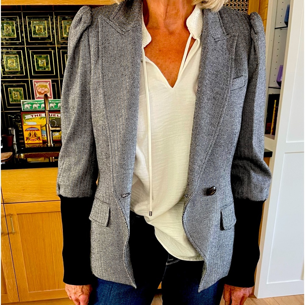 Veronica Beard houndstooth print blazer